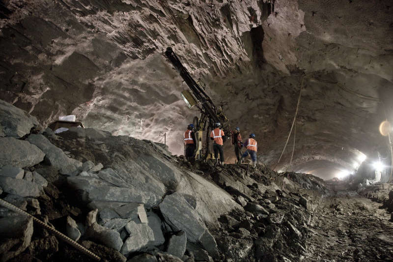 Crew drilling for ceiling supports: Tunnel under Grand Central Station 0607.jpg
©clayton price : Underground New York : Clayton Price Photographer