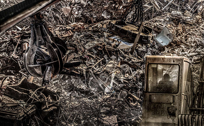 GOW_2899-scrap_metal-Sorting for shipping by barge to refineries in Europe.
c 2012 : Gowanus Canal - Brooklyn, NY : Clayton Price Photographer