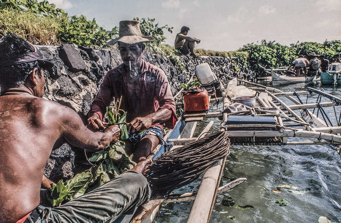 3153-6.jpg
Preparing rope for the Fish Surround : Kapinga Fish Surround : Clayton Price Photographer