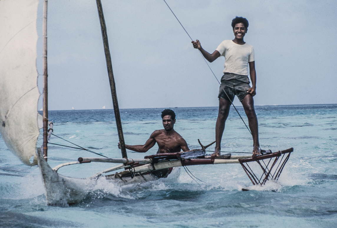 3153-17.jpg
Boats arrive at site : Kapinga Fish Surround : Clayton Price Photographer